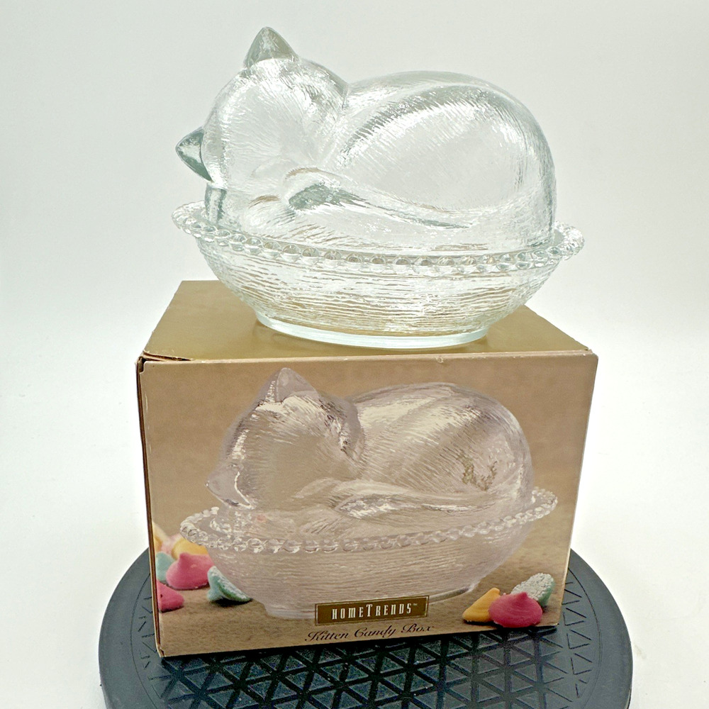 Vtg Glass “ Sleeping Cat On Nest” Covered Dish With Original Box